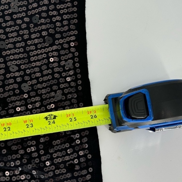 Forever 21 Black Sequins Tank Top Size Medium - Picture 10 of 10